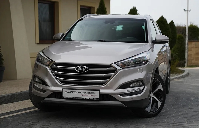 Hyundai Tucson cena 77900 przebieg: 139000, rok produkcji 2017 z Świnoujście małe 742